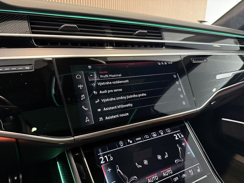 Audi S8 B&O-Adv. Carbon Matrix Pano TV - fotka 45 z 52