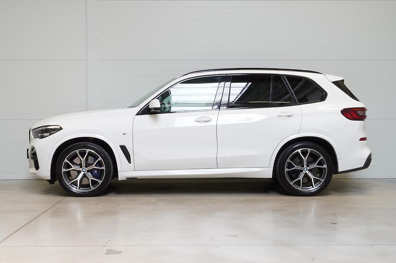 BMW X5 Xdrive30d,M-paket,DPH,HUD - fotka 5 z 42