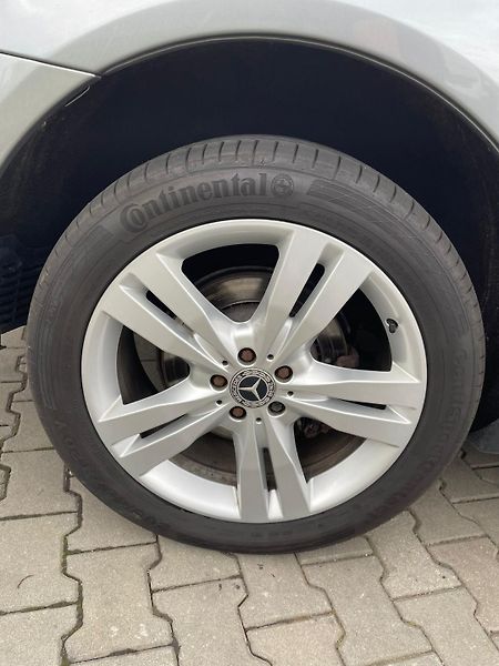 Mercedes-Benz Třídy R (2010) 5.5  PLNÁ VÝBAVA PANORAMA  - fotka 26 z 30