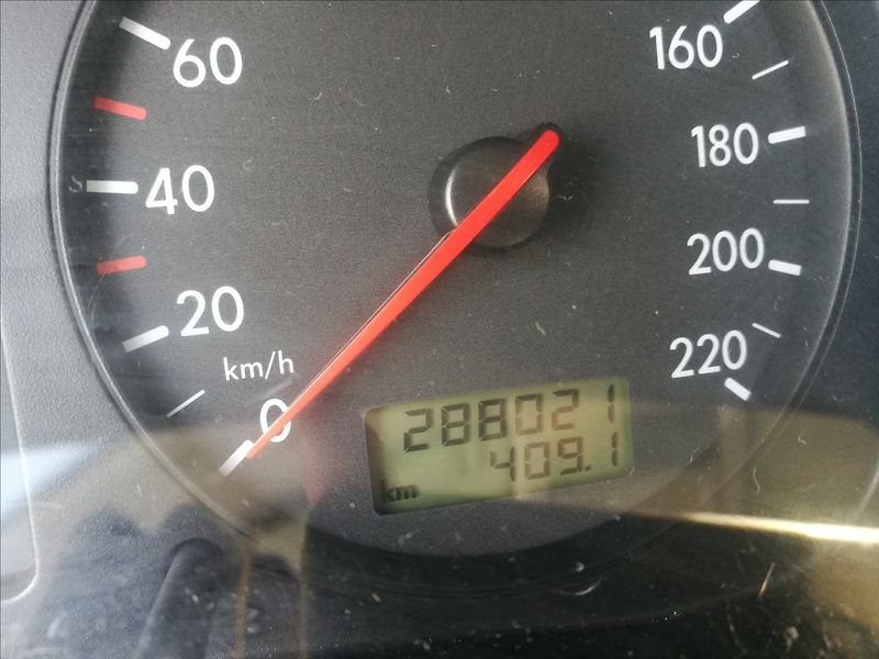 Volkswagen Golf 1,4 i 3dv. - fotka 6 z 14