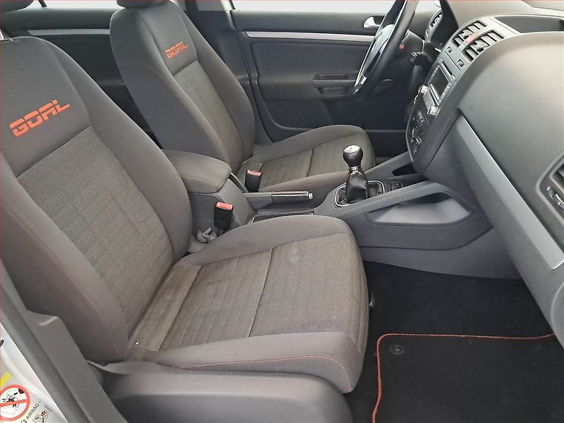 Volkswagen Golf (2006) 1.4 16V, servisované - fotka 9 z 14