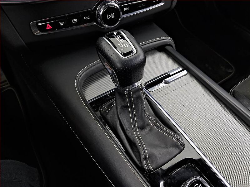 Volvo V90 (2019) D5 AWD, 4X4, Automat, Kůže - fotka 13 z 22