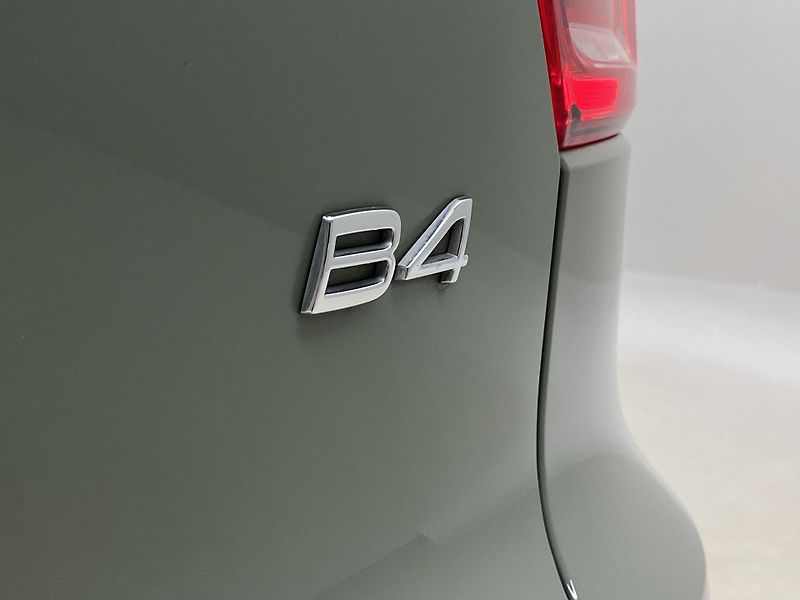 Volvo XC40 B4 DARK ULTRA AUT CZ - fotka 37 z 59