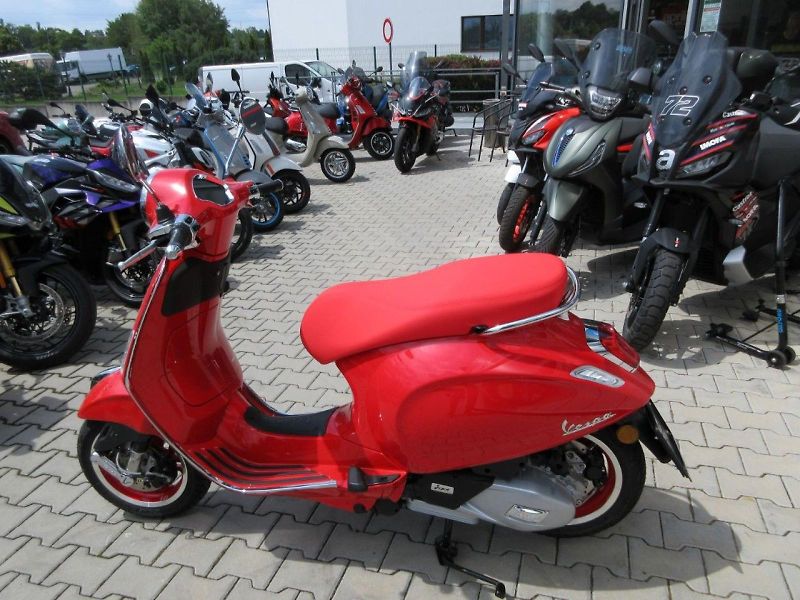 Vespa (2026) Primavera 125 RED e5+ - fotka 5 z 13