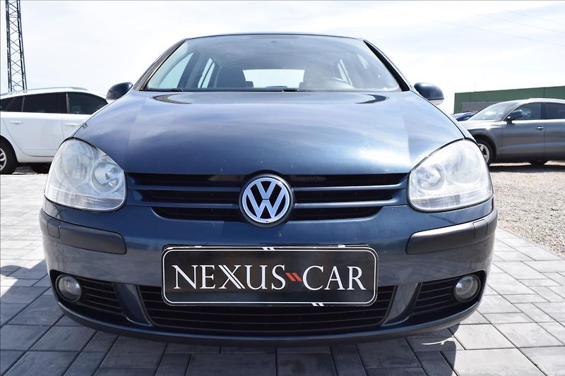 Volkswagen Golf 1,9 TDI 77KW 4X4 PO ROZVODECH - fotka 2 z 46