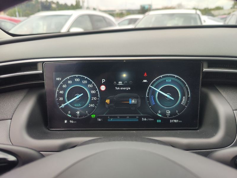 Hyundai Tucson 1.6 T-GDI/196kW Style PRM PHEV - fotka 21 z 41