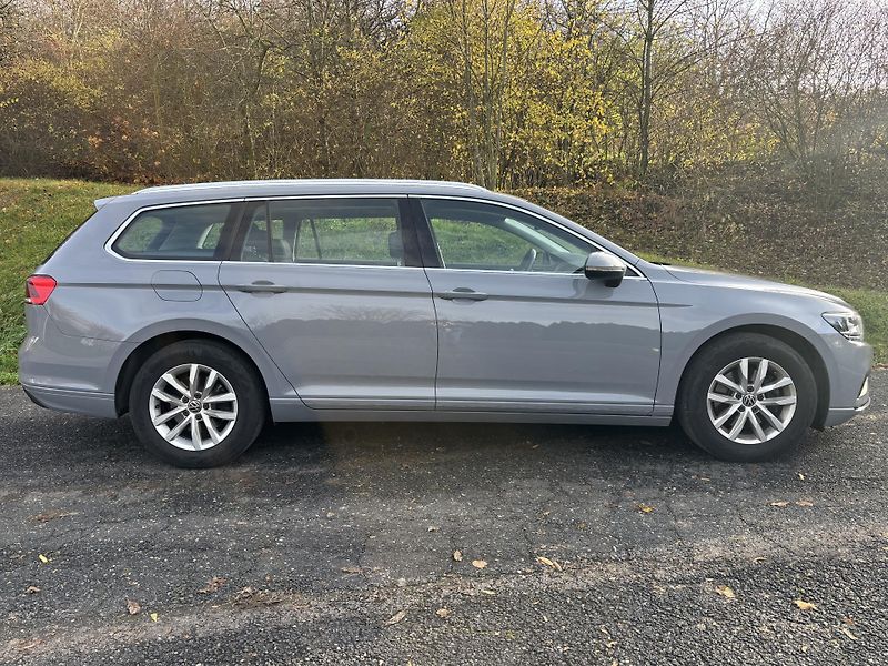 Volkswagen Passat (2022) Variant 1,5TSI EVO Business ČR - fotka 4 z 28