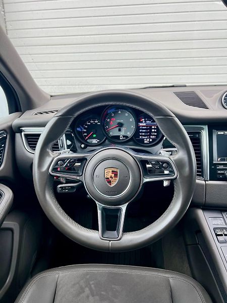 Porsche Macan (2016) PORSCHE MACAN S 3.0 V6 250 KW  - fotka 15 z 34