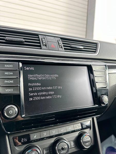 Škoda Superb (2017) III SPORTLINE 140KW DSG - fotka 35 z 48