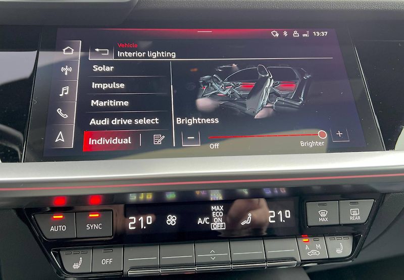 Audi S3 (2024) QUATTRO 2024 MATRIX S-LINE - fotka 42 z 46