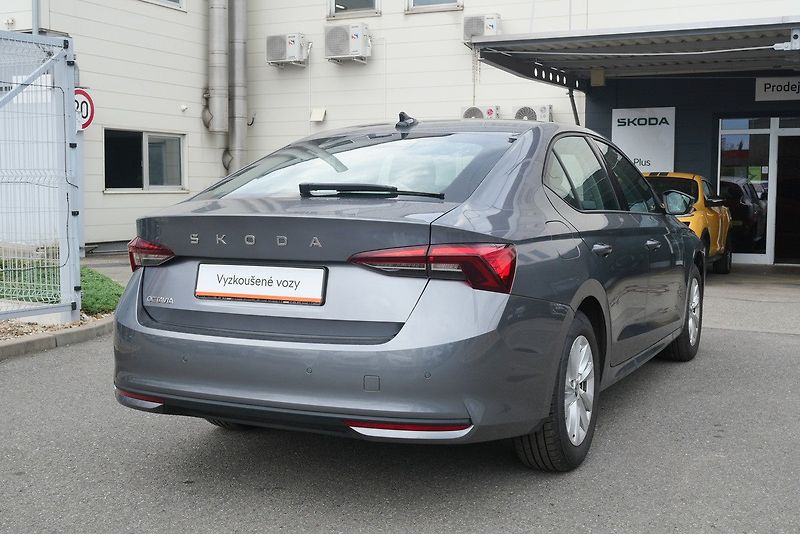 Škoda Octavia - fotka 2 z 6