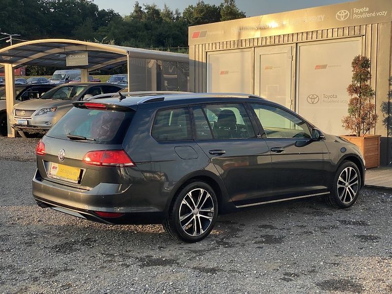 Volkswagen Golf 2.0TDi, DSG, Allstar, 2x kola - fotka 7 z 20