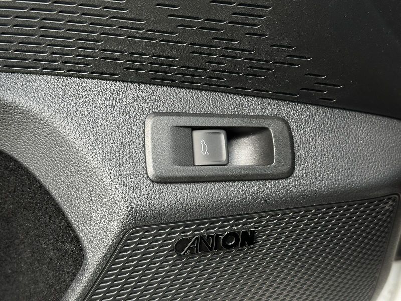 Škoda Octavia RS 2.0TSi DSG 265PS NAVI V.Ped - fotka 18 z 51