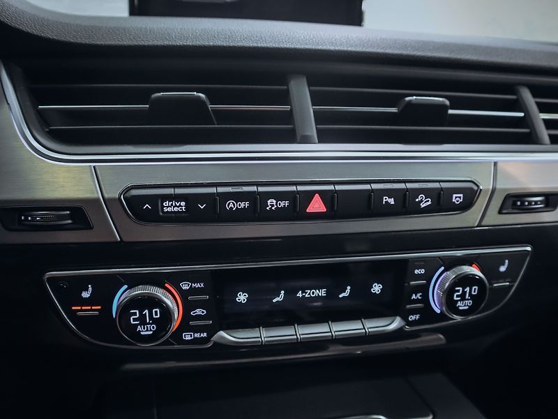 Audi Q7 3.0TDI, Quattro S-line 200kw - fotka 16 z 25