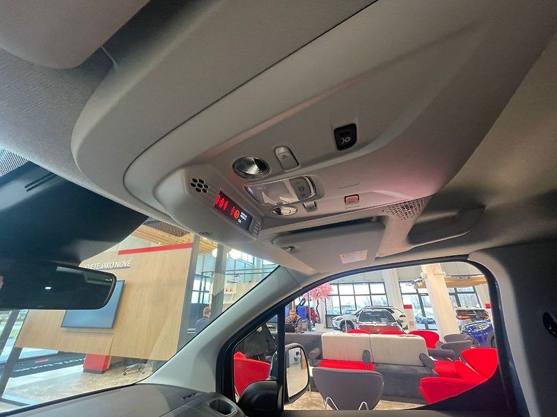 Toyota ProAce City Verso 1.5 D-4D M/T Family 7S - fotka 25 z 30