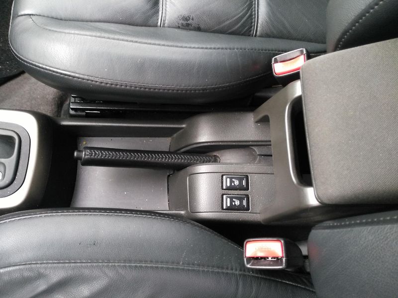 Nissan X-Trail 2,5i AWD /121 kW/ Automat - fotka 15 z 37