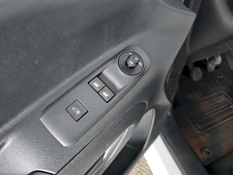 Toyota ProAce City (2024) L1 1.5D 130k ACTIVE 3S - fotka 19 z 20