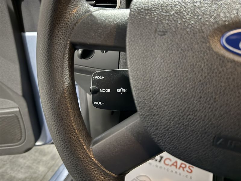 Ford Focus 1,6   i KLIMA STK 02/28 ALU - fotka 10 z 17