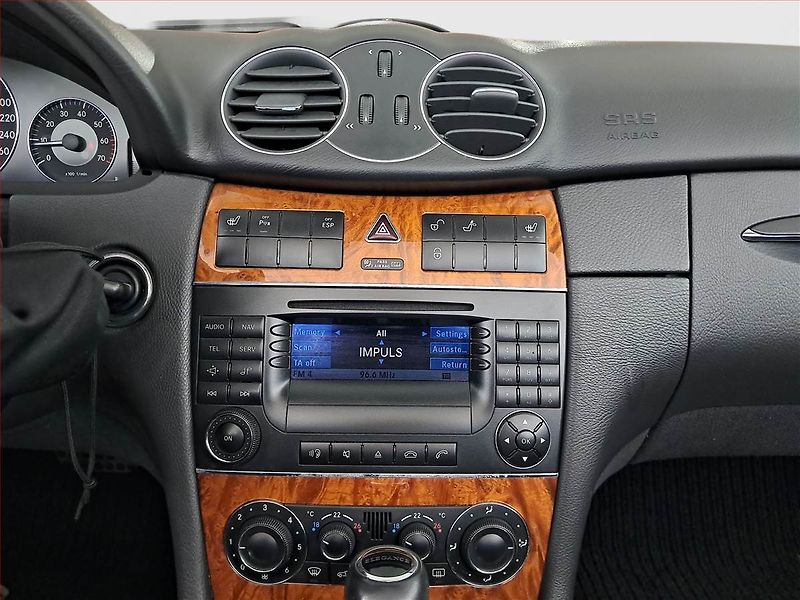Mercedes-Benz CLK (2005) 200 Kompressor , Automat - fotka 12 z 22