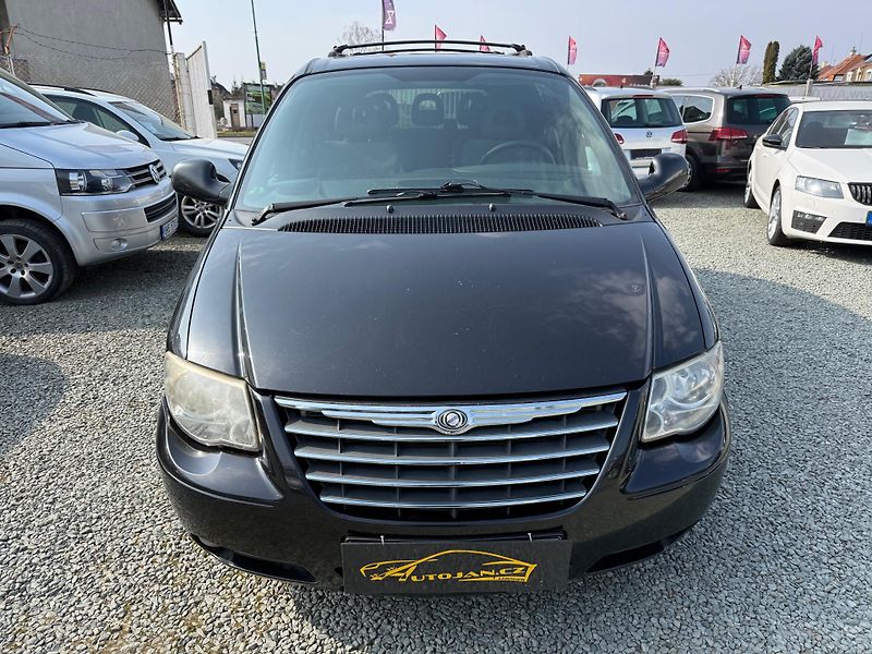Chrysler Grand Voyager 2.5 CRD - fotka 2 z 12