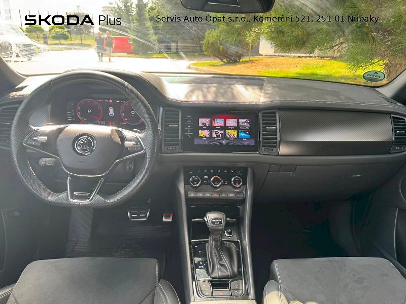 Škoda Kodiaq (2023) SPORTLINE EXCLUSIVE 2.0TSI 140 - fotka 5 z 27