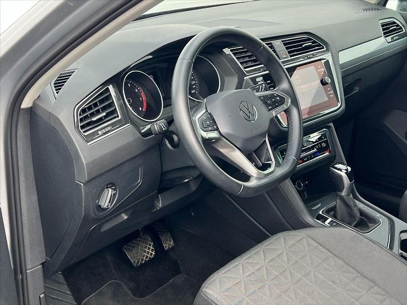 Volkswagen Tiguan 1,5 TSi 110kW 7DSG LIFE - fotka 6 z 28