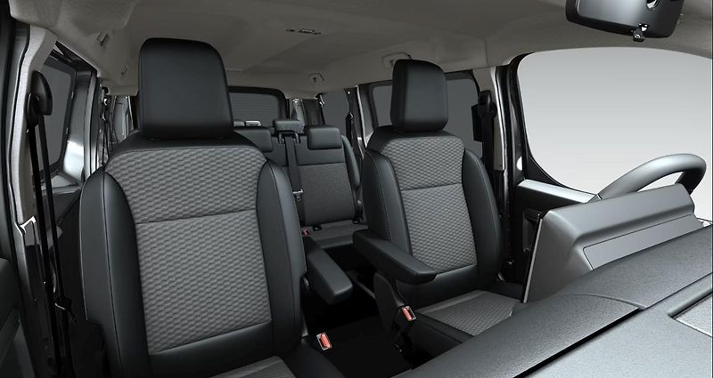 Fiat Ulysse (2026) Icon 2.2 MTJ 180k AT8 L2 - fotka 7 z 7