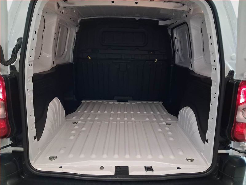 Peugeot Partner (2023) 1.5 BlueHDi, 3Místa, ČR, DPH - fotka 10 z 15