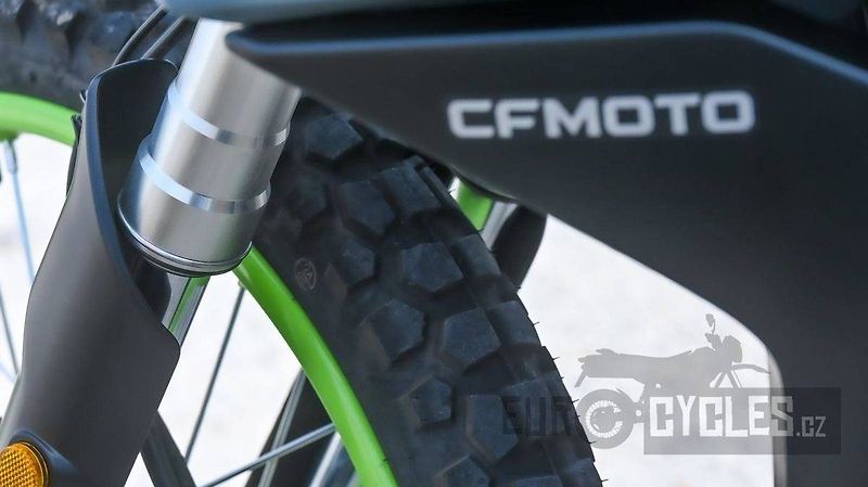 CFMOTO (2026) 250 Dual Sport - fotka 17 z 20