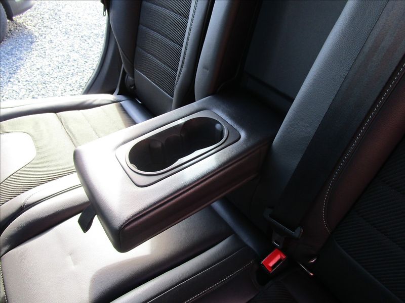 Ford Kuga 1.5 EcoBoost AWD, automat - fotka 31 z 42