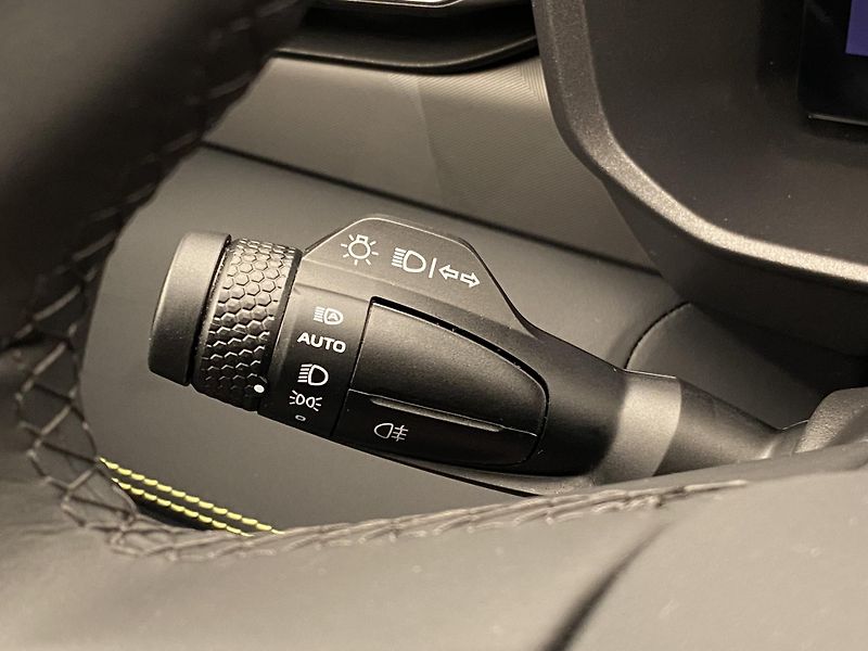 Lynk & Co 01 MORE PHEV AUT CZ 1.maj - fotka 23 z 93