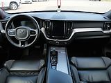 Volvo XC60 (2019) 2.0 D 4x4, R-design, AT, LED - náhled 8