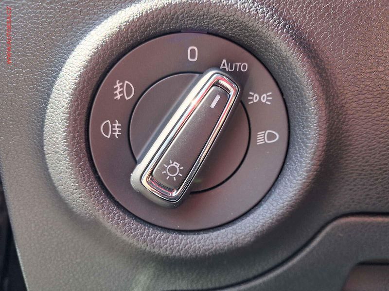Škoda Kamiq (2022) 1.5 TSi, 1.maj,ČR, Scout - fotka 18 z 23