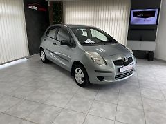 Toyota Yaris 1.0 i ČR 1.MAJ. AC  REZERVACE - fotografie inzerátu