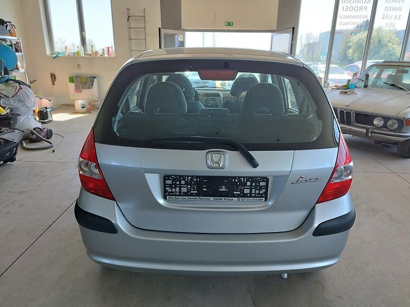 Honda Jazz (2004) 1,3i,61KW,AUTOMAT,KLIMA,ALU - fotka 7 z 26