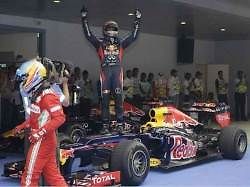 Sebastian Vettel v cíli Velké ceny Indie.