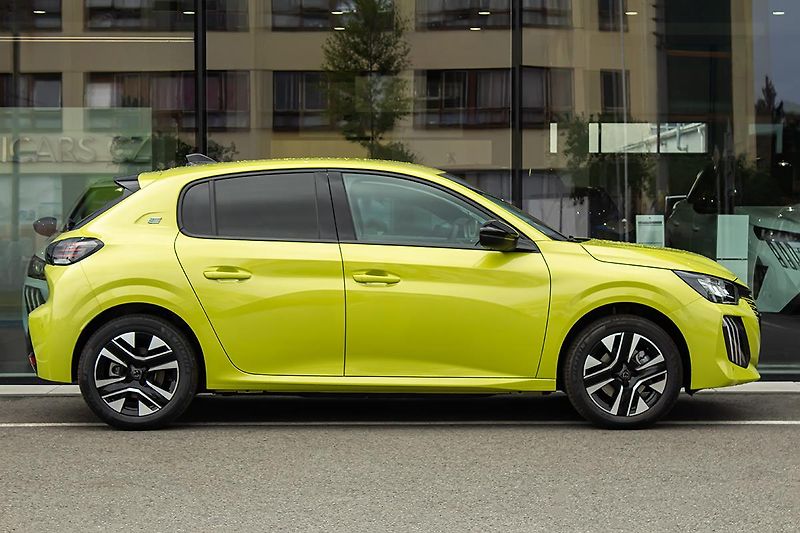 Peugeot 208 (2026) ALLURE Elektromotor 100 - fotka 4 z 19