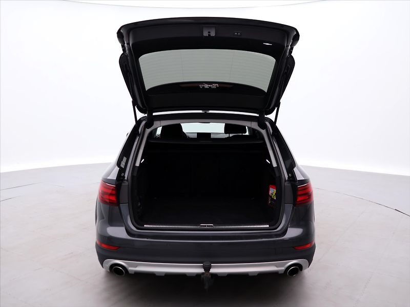 Audi A4 Allroad 2,0 TFSI 185kW Quattro S-troni - fotka 9 z 43