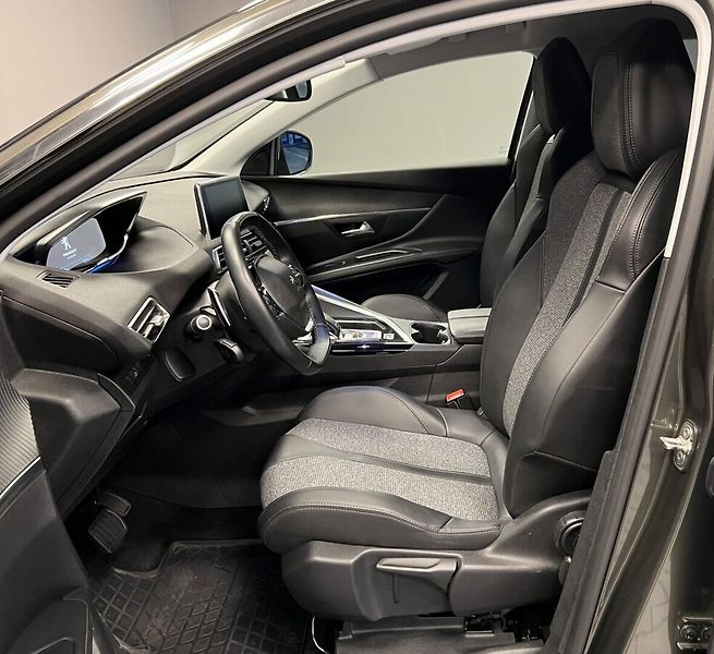 Peugeot 5008 1.5 AT ALLURE BlueHDi 130 S&S - fotka 8 z 19
