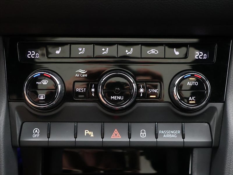 Škoda Kodiaq 2,0 TDI 4x4 DSG Sportline DPH - fotka 29 z 38