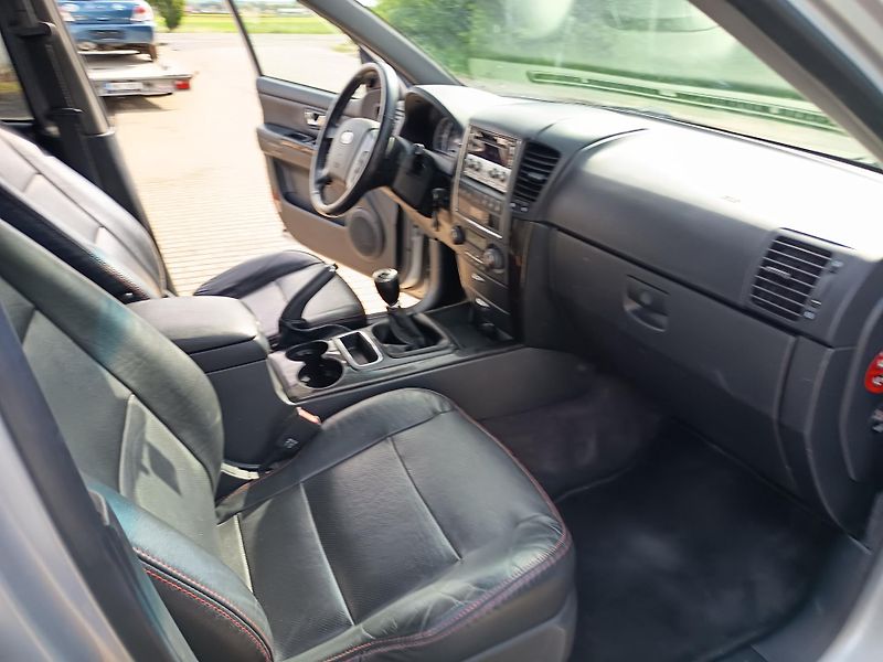 Kia Sorento (2007) 2.5 VGT tažné na 3t. - fotka 34 z 46