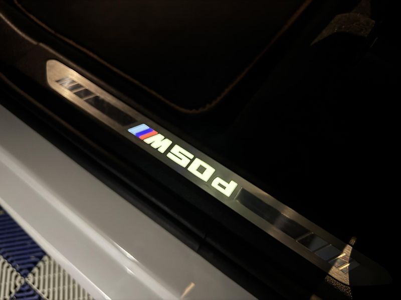 BMW X5 M50D*CZ*1-MAJ*DPH*TOP* - fotka 48 z 48