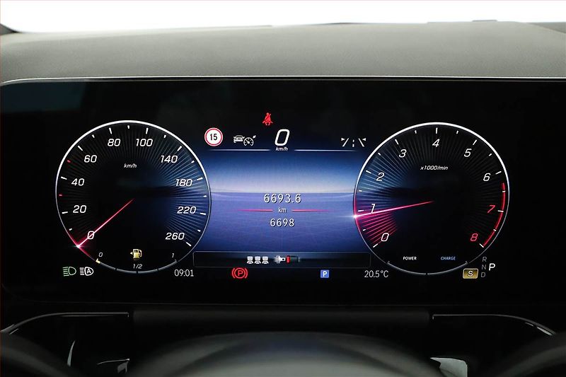 Mercedes-Benz GLA (2025) 200, AMG Line - fotka 8 z 19