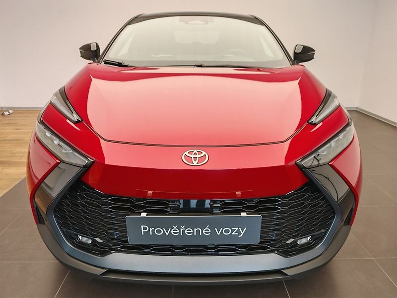 Toyota C-HR 2.0L Plug-in Hybrid CVT (2x4) - fotka 2 z 6