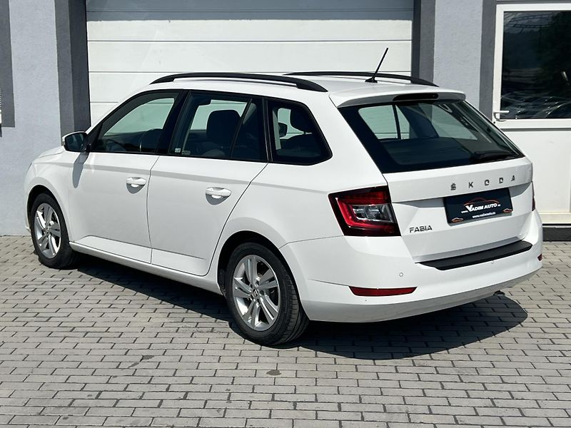 Škoda Fabia (2021) 1.0 TSI 70KW STYLE ČR 1MAJITEL - fotka 3 z 18