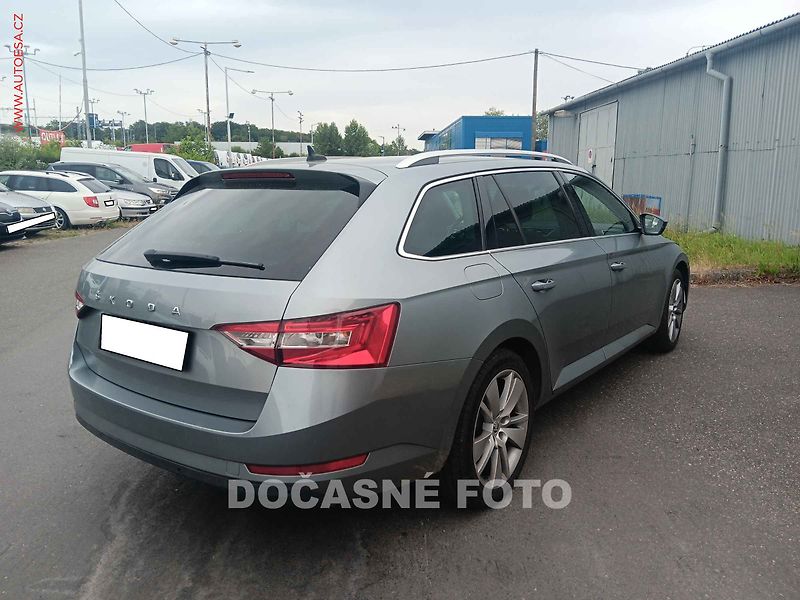 Škoda Superb (2020) 2.0, ČR, servis.kniha, AT - fotka 2 z 3