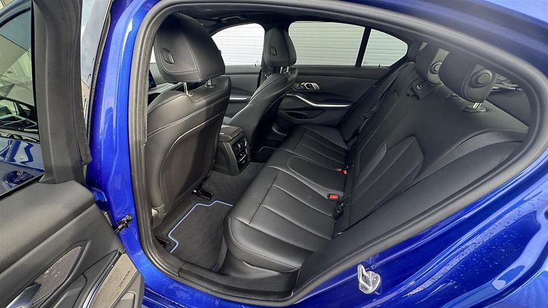 BMW Řada 3 M340xi ČR DPH 1.majitel - fotka 18 z 23