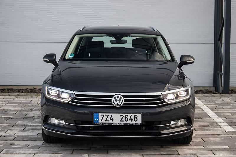 Volkswagen Passat - fotka 2 z 22
