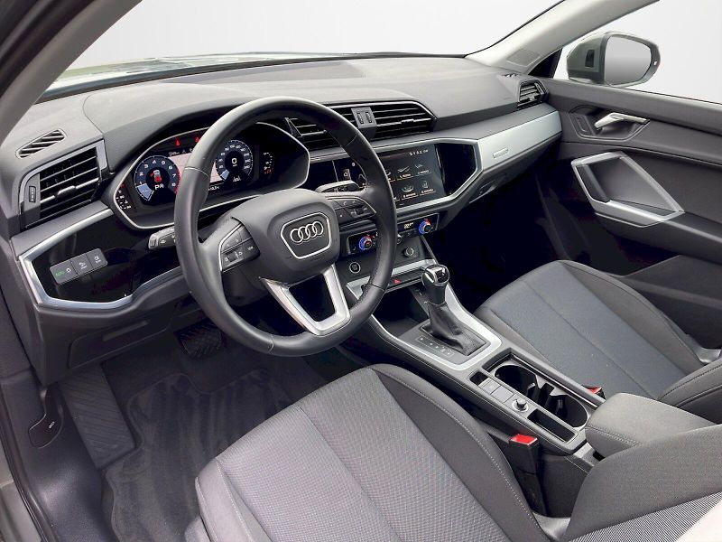 Audi Q3 (2023) 35 TFSI 110 kW S-Line S-tronic - fotka 5 z 33