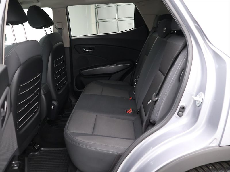 SsangYong Tivoli Grand 1,5 T-GDI Aut. CZ Style - fotka 14 z 30